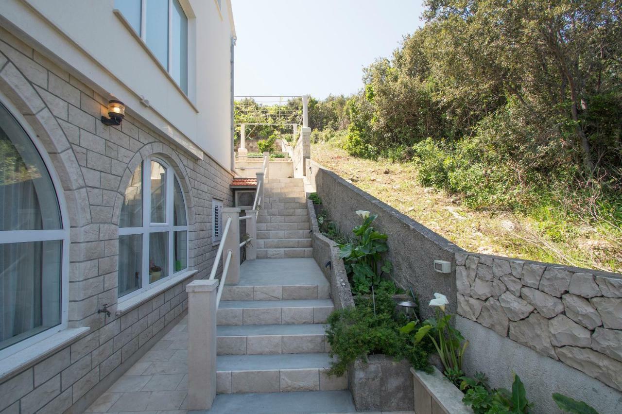 Apartments Mirna Korcula Town Exterior photo