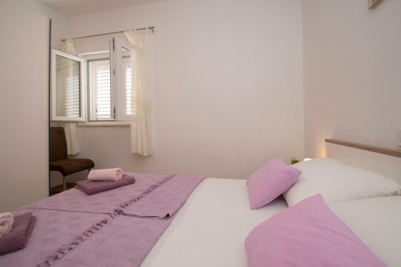 Apartments Mirna Korcula Town Exterior photo