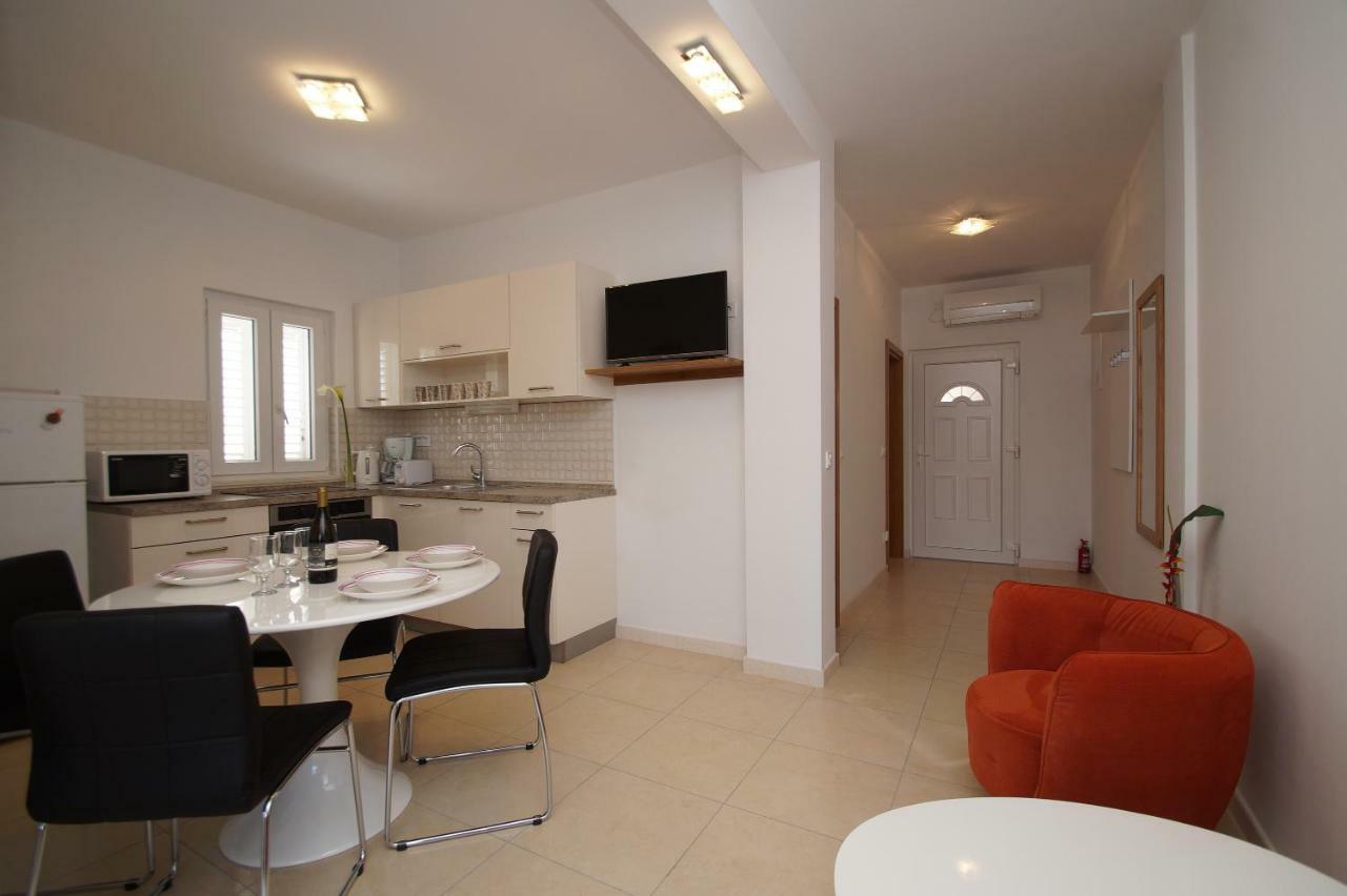 Apartments Mirna Korcula Town Exterior photo